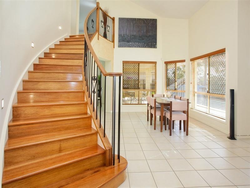 37 Viewpoint Drive, Springfield Lakes QLD 4300