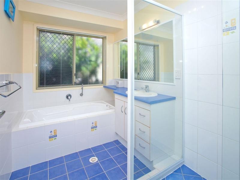 37 Viewpoint Drive, Springfield Lakes QLD 4300