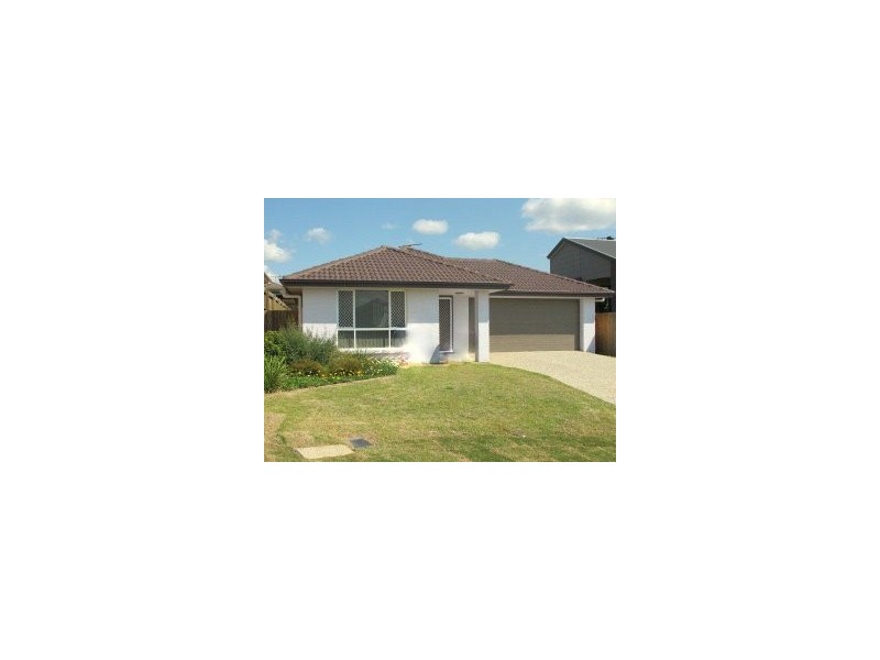On Hyde Avenue, Springfield Lakes QLD 4300