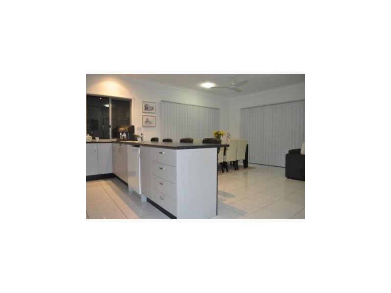 4 Riverine Drive, Springfield Lakes QLD 4300