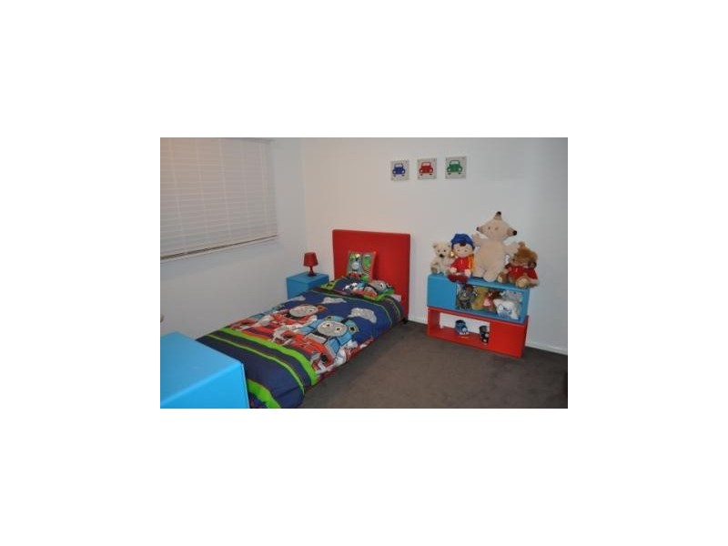 4 Riverine Drive, Springfield Lakes QLD 4300