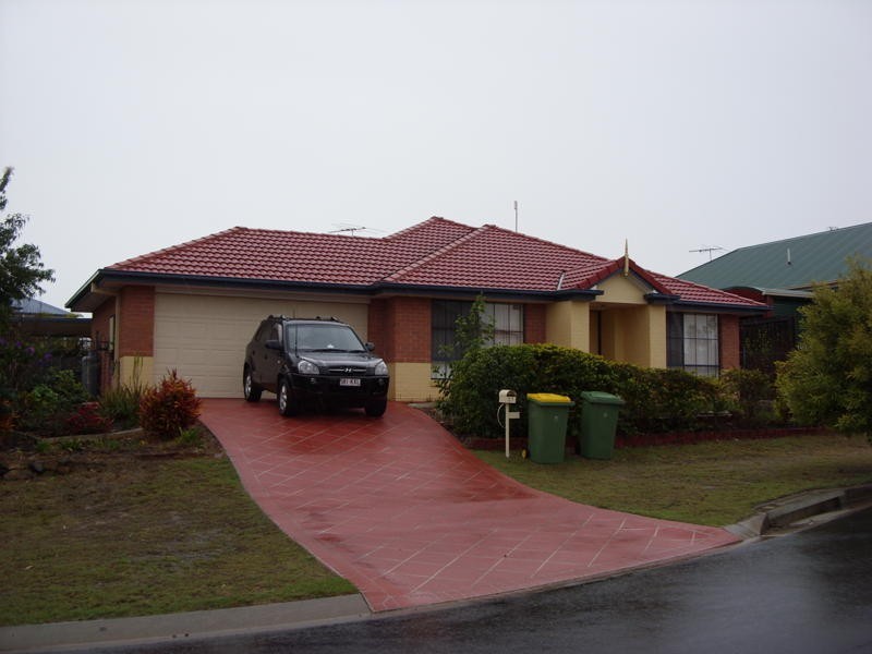 On Liberty Crescent, Springfield Lakes QLD 4300