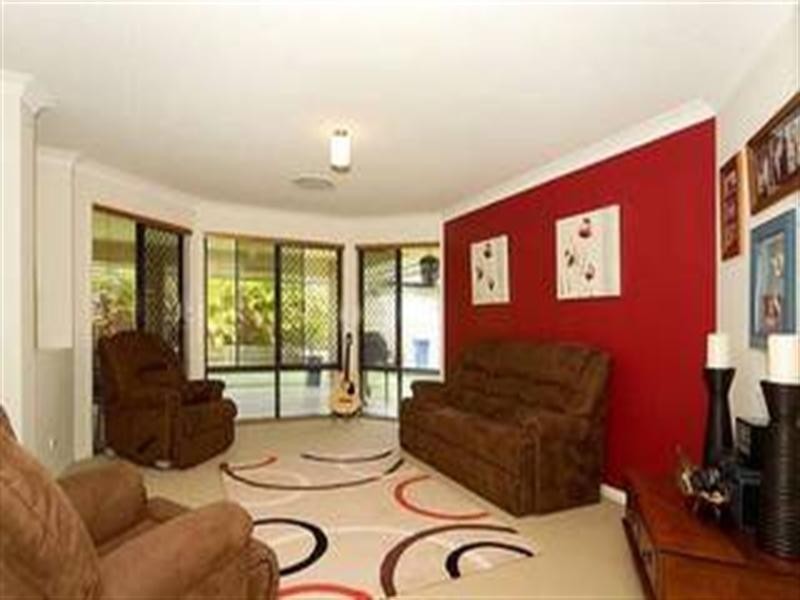 167 Lakeside Avenue, Springfield Lakes QLD 4300