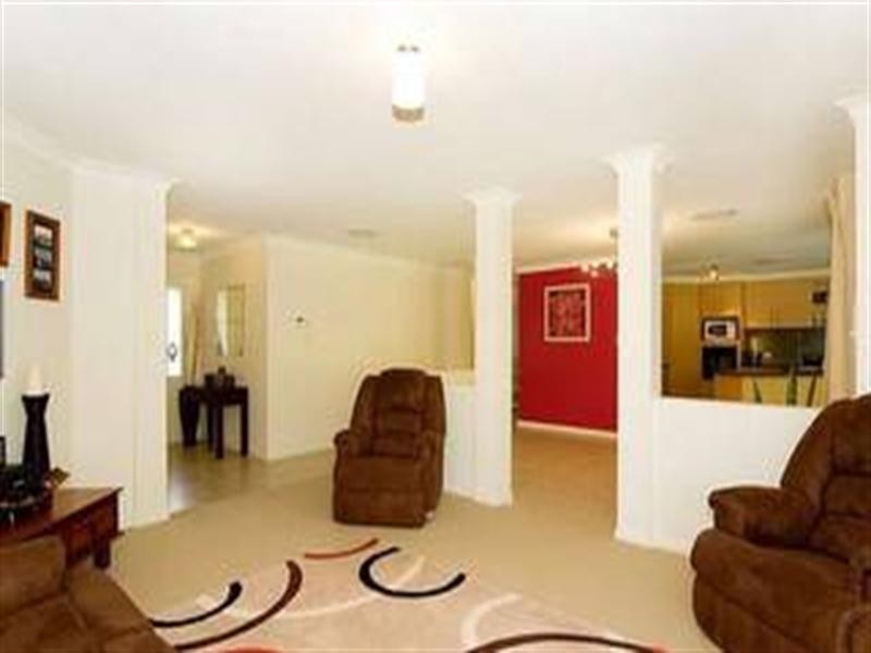 167 Lakeside Avenue, Springfield Lakes QLD 4300