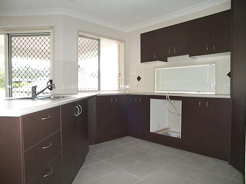 47 Eric Drive, Blackstone QLD 4304