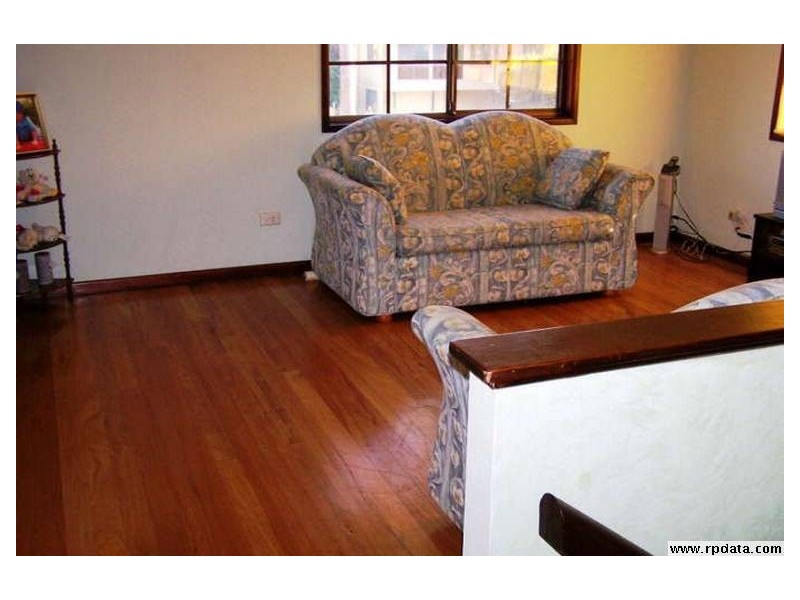 1 Ron Street, Camira QLD 4300