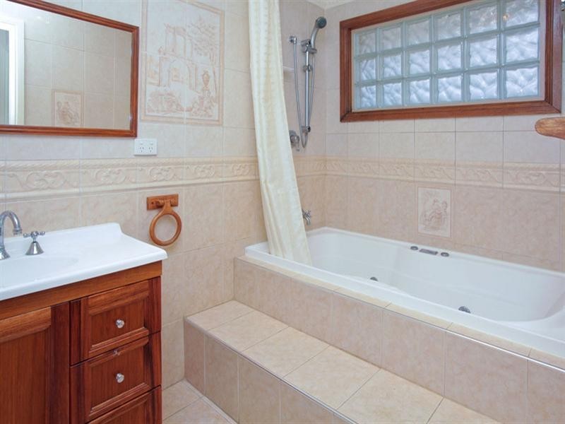 66 Cochrane Street, Camira QLD 4300