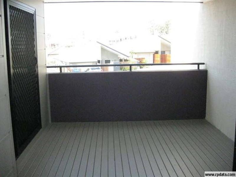 13 Hyde Avenue, Springfield Lakes QLD 4300