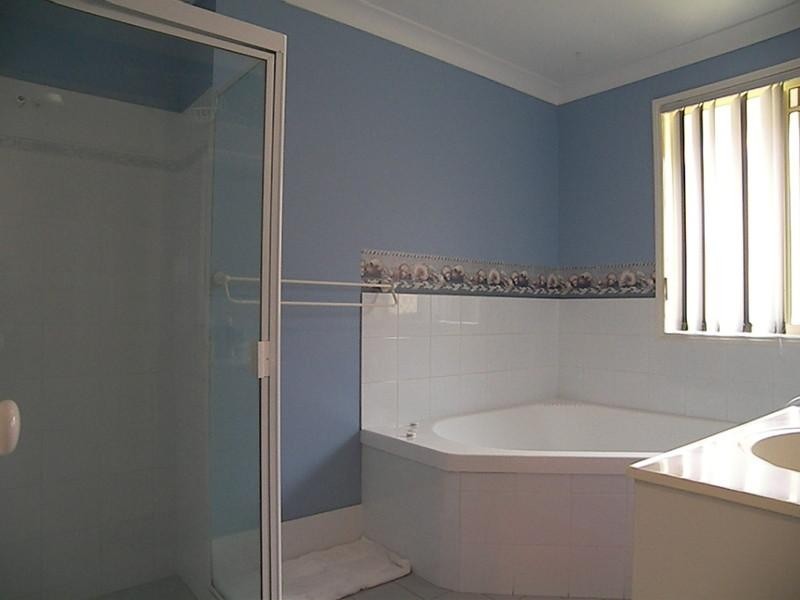 2 Billabong Place, Springfield QLD 4300