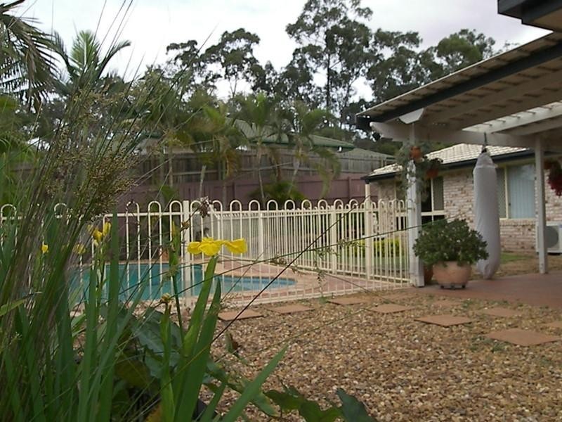 2 Billabong Place, Springfield QLD 4300