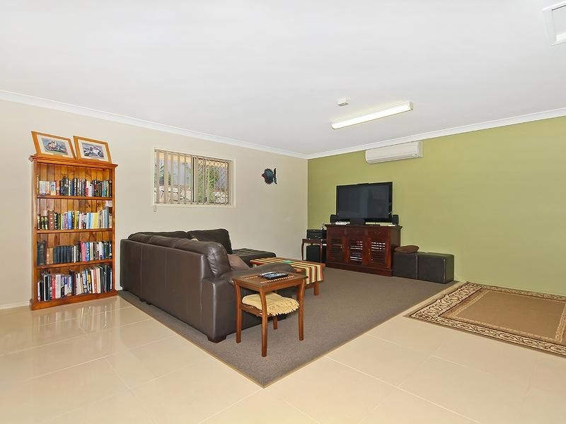 1 Banjo Place, Springfield QLD 4300