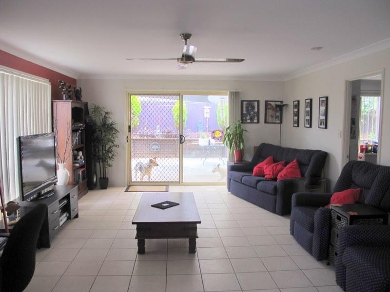 On Canterbury Bells Circuit, Springfield Lakes QLD 4300