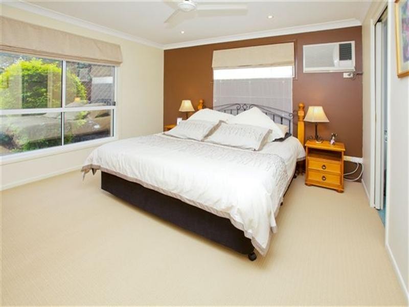 34 Woodbine Avenue, Camira QLD 4300