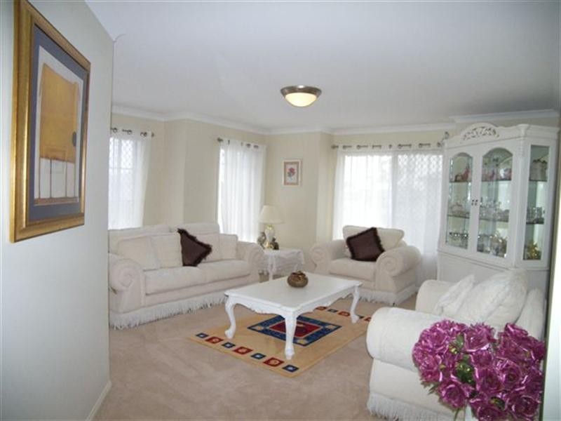 189 Lakeside Avenue, Springfield Lakes QLD 4300