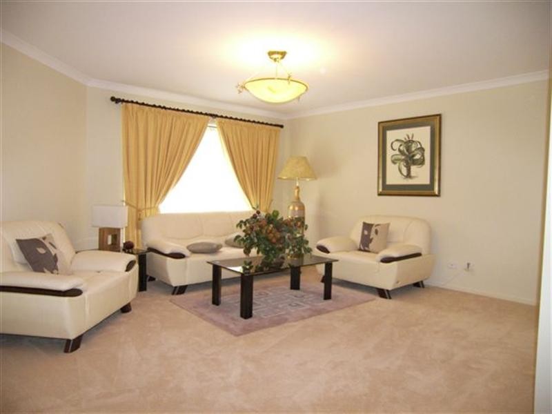 189 Lakeside Avenue, Springfield Lakes QLD 4300