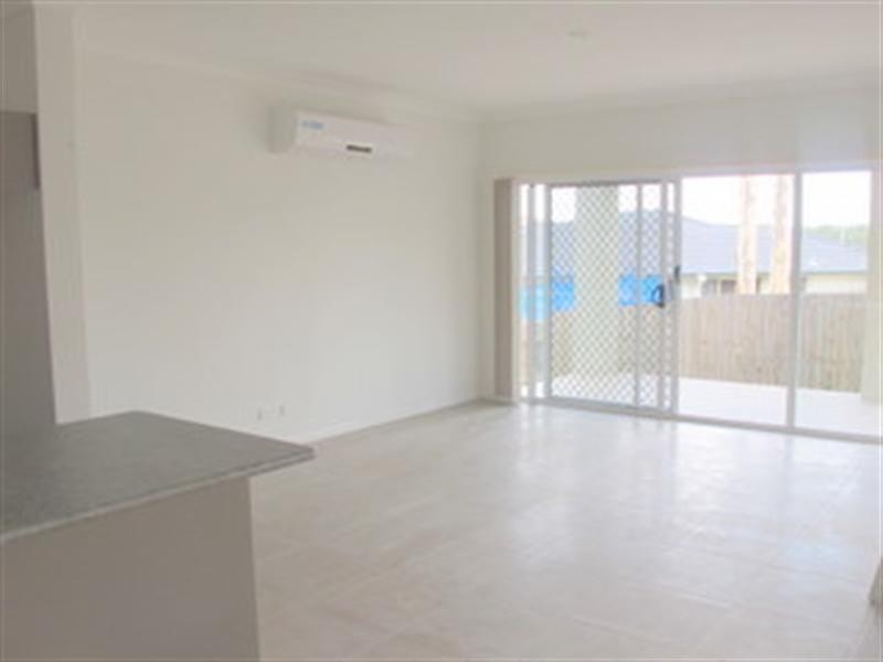 5 Atlantic Drive, Springfield Lakes QLD 4300