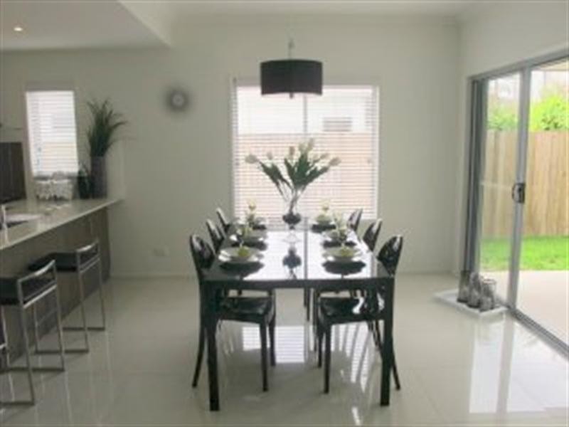 On Waratah, Springfield Lakes QLD 4300