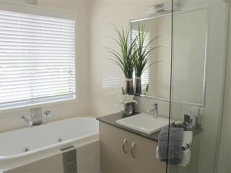 On Waratah, Springfield Lakes QLD 4300