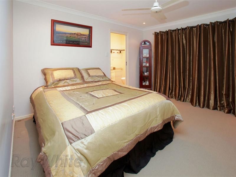 20 Rosa Court, Camira QLD 4300