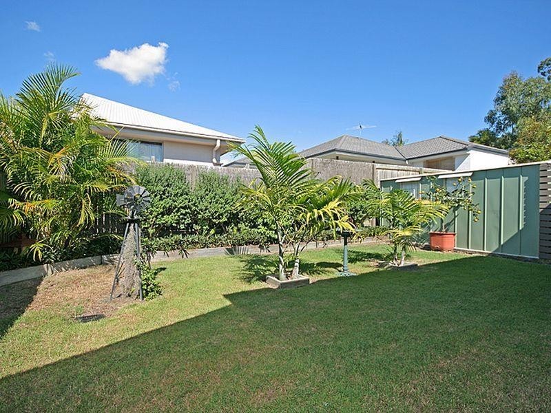 26 Shearwater Terrace, Springfield Lakes QLD 4300