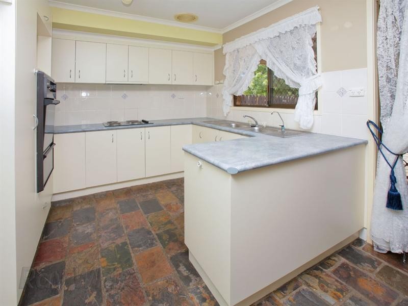 28 Wilson Drive, Camira QLD 4300