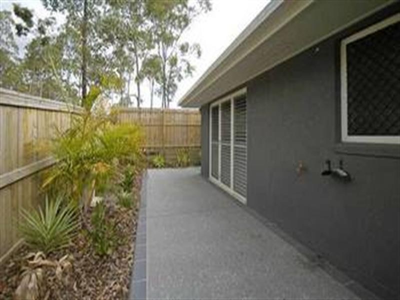 On Jezabel Drive, Springfield Lakes QLD 4300