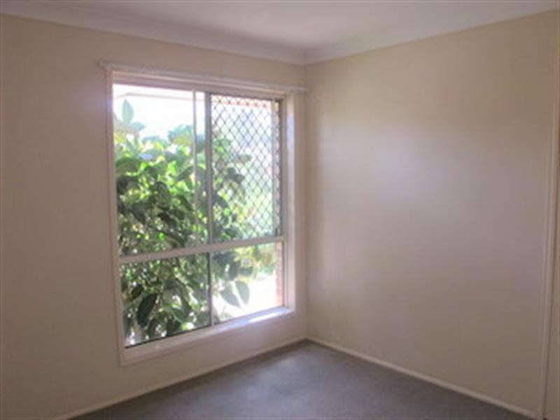 On Mistletoe Court, Camira QLD 4300