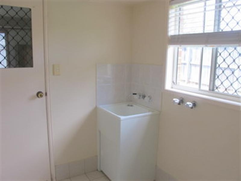 On Mistletoe Court, Camira QLD 4300