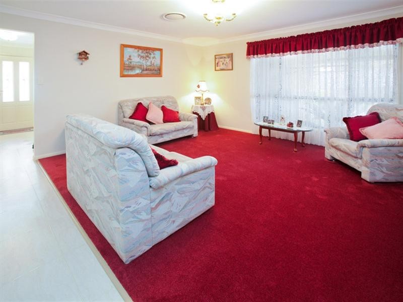 8 De Valera Street, Collingwood Park QLD 4301