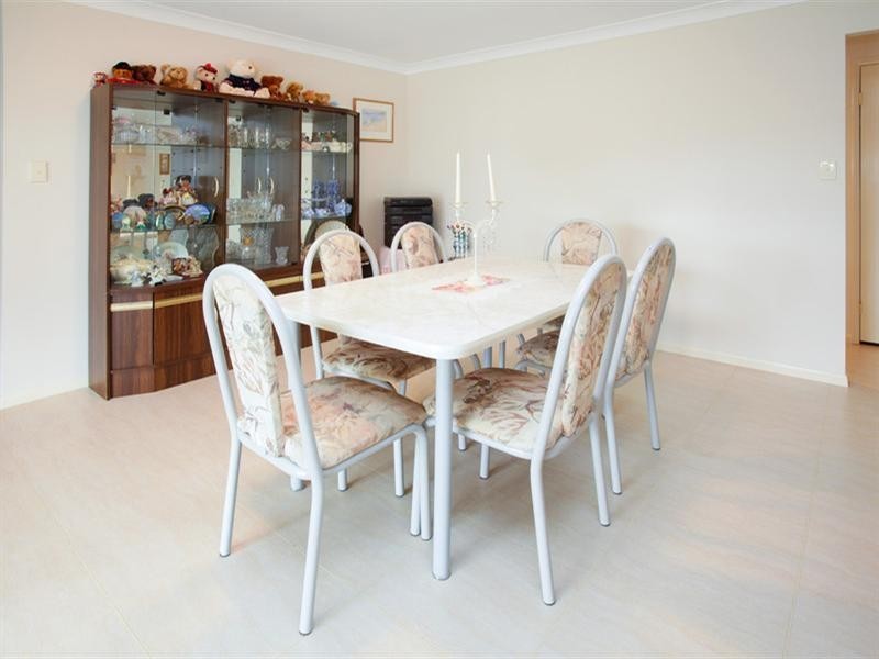 8 De Valera Street, Collingwood Park QLD 4301
