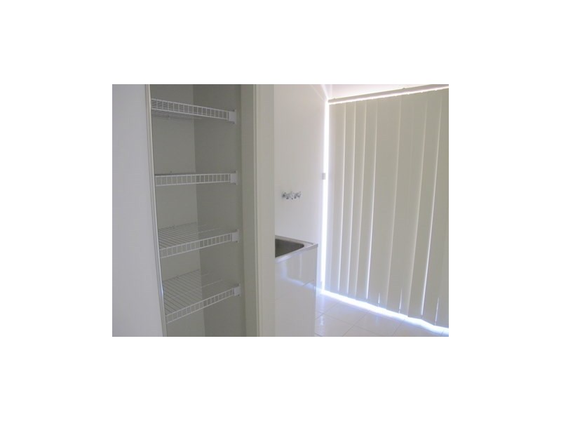 21 Hilltop Terrace, Springfield Lakes QLD 4300