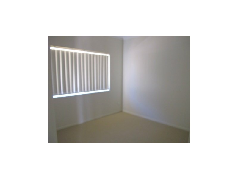 21 Hilltop Terrace, Springfield Lakes QLD 4300