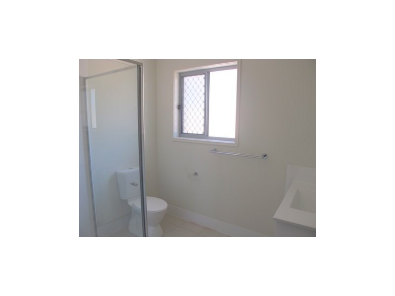 21 Hilltop Terrace, Springfield Lakes QLD 4300