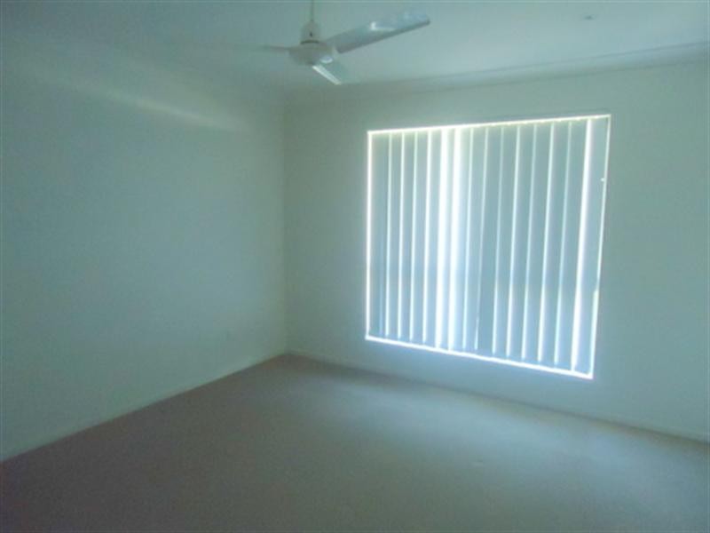 On Cottonwood Crescent, Springfield Lakes QLD 4300