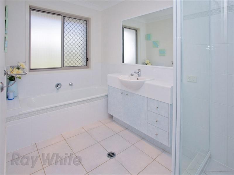 30 Venison Crescent, Springfield Lakes QLD 4300