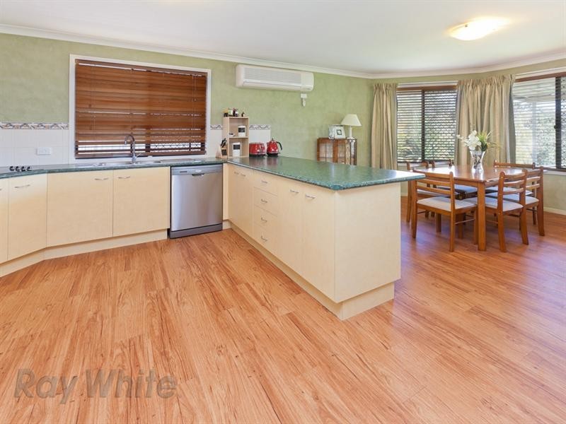 10 Scenic Crescent, Springfield QLD 4300