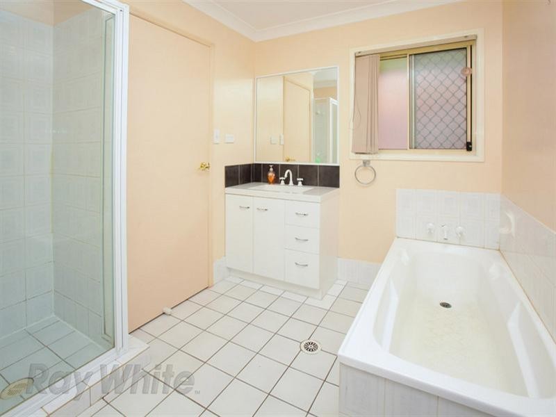 10 Olivine Place, Springfield QLD 4300