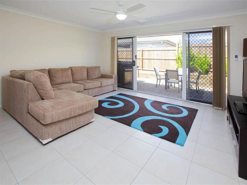 On Carnarvon Avenue, Springfield Lakes QLD 4300