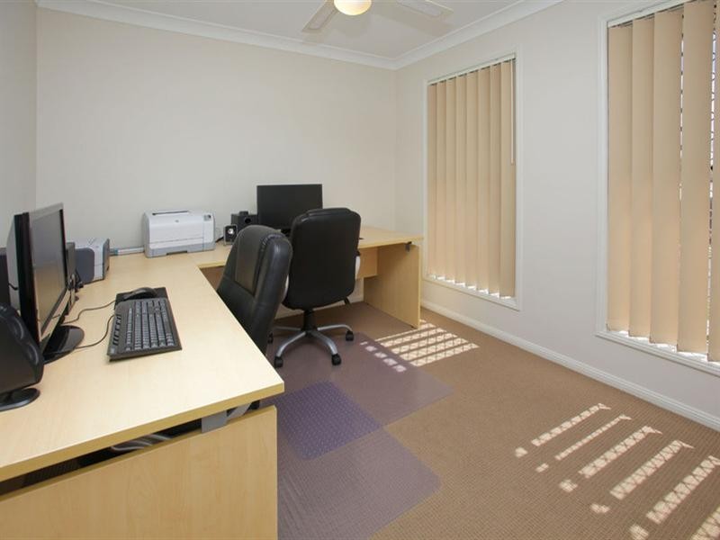 On Carnarvon Avenue, Springfield Lakes QLD 4300