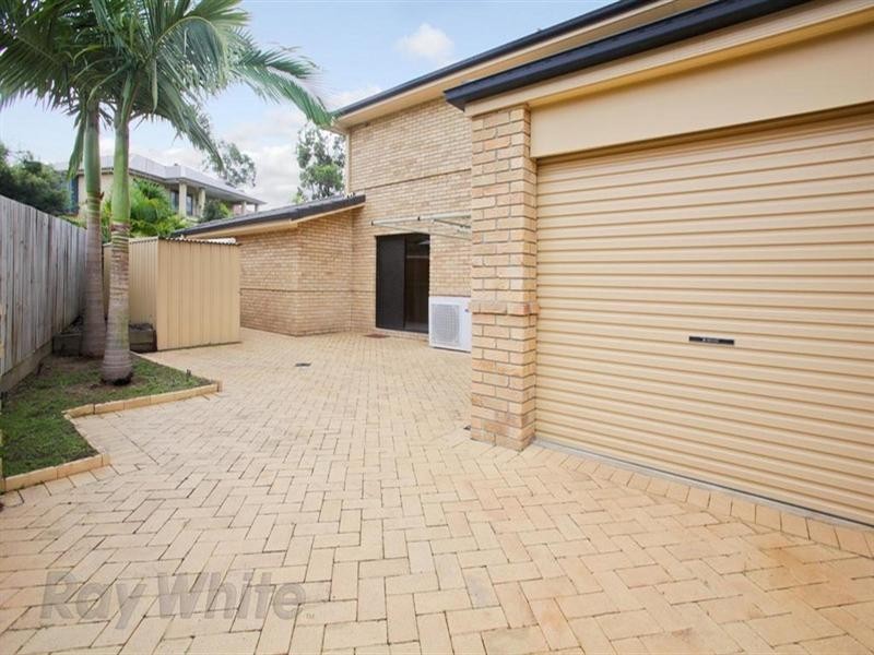 35-37 Oakview Circuit, Brookwater QLD 4300
