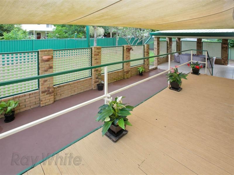 33 Melinda Street, Camira QLD 4300