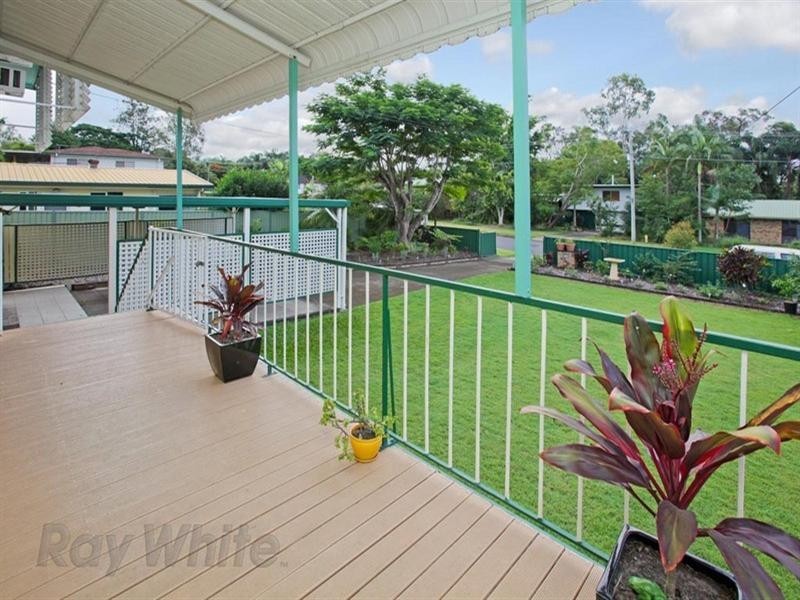 33 Melinda Street, Camira QLD 4300