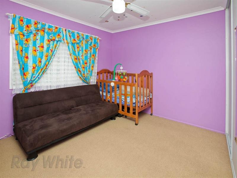 33 Melinda Street, Camira QLD 4300