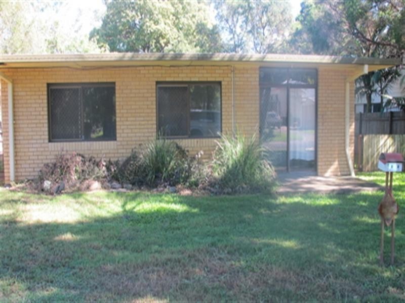 On Lupton Street, Churchill QLD 4305