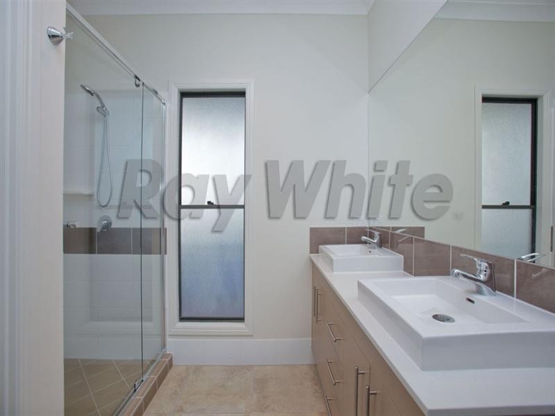 39 The Promenade, Springfield Lakes QLD 4300