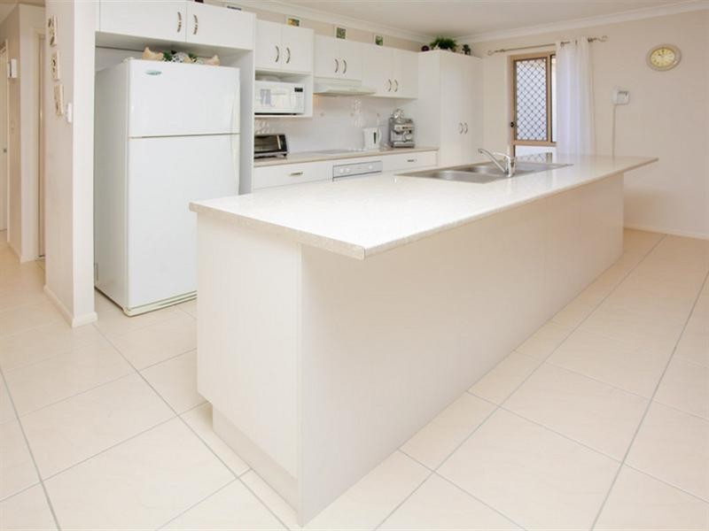 11 Sailboat Way, Springfield Lakes QLD 4300