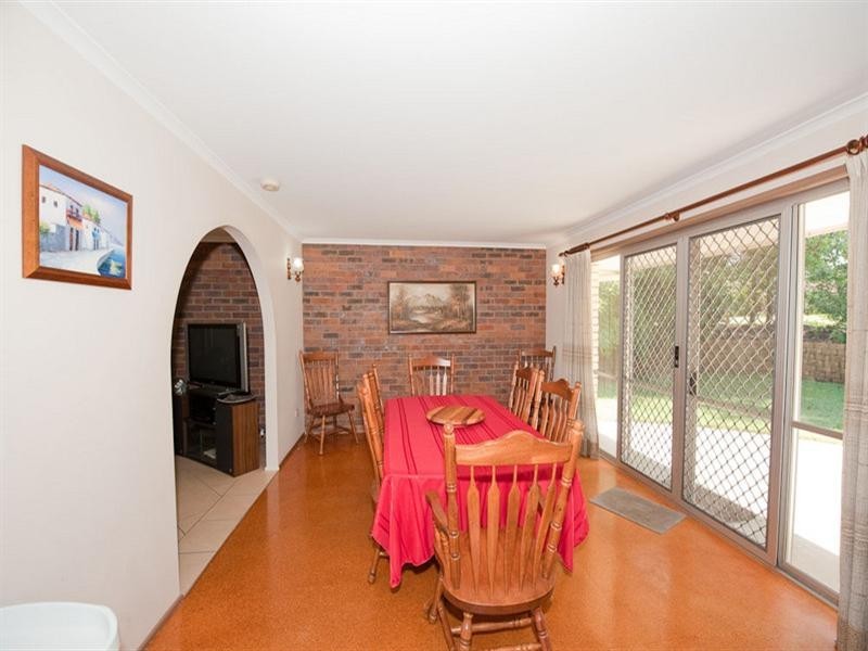 37 Steven Street, Camira QLD 4300