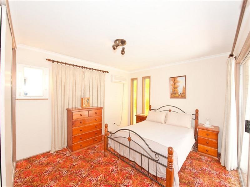 37 Steven Street, Camira QLD 4300