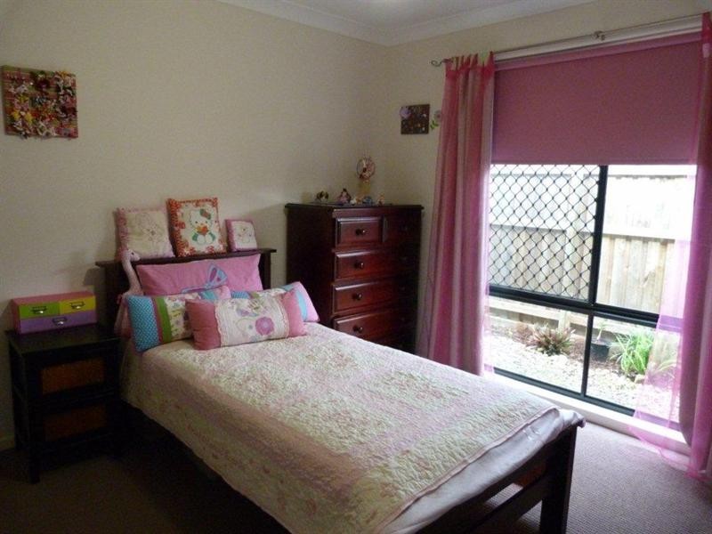8 Aurelius Street, Augustine Heights QLD 4300