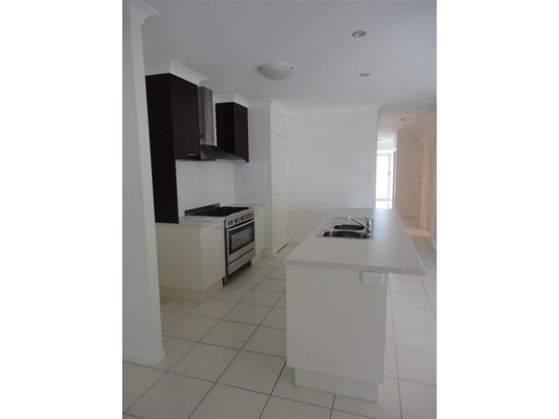 On Arnaldo, Augustine Heights QLD 4300